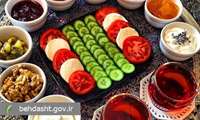 آیا مصرف کیک، بیسکویت و آبمیوه برای وعده صبحانه کودکان مناسب است؟ پاسخ: خیر