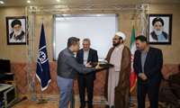 تقدیر از دکتر امیر انصاری نیک اندیش سلامت و پزشک فوق تخصص و معاون آموزشی دانشگاه علوم پزشکی فسا در خرید و اهداء دستگاه تصویربرداری مجاری صفراوی(ERCP) به نیابت از همسر گرامیشان زنده یاد مرحومه دکتر فرزانه مدرسی