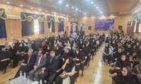 همایشی برای رانندگان سرویس مدارس فسا؛ از قوانین راهنمایی تا مهارت‌های سلامت روان