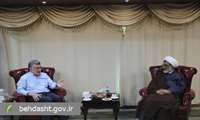 تقدیر دبیر شورای عالی انقلاب فرهنگی از ایثار کادر سلامت در «جنگ تحمیلی سوم»