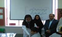 حضور داوطلبانه پزشک مرکز بهداشتی- درمانی زاهد شهر در مدرسه استثنایی شهید علیزاده و معاینه رایگان دانش آموزان