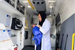 تولد نوزاد در آمبولانس با هوشیاری و همکاری تیم های سلامت بهداشت و اورژانس فسا